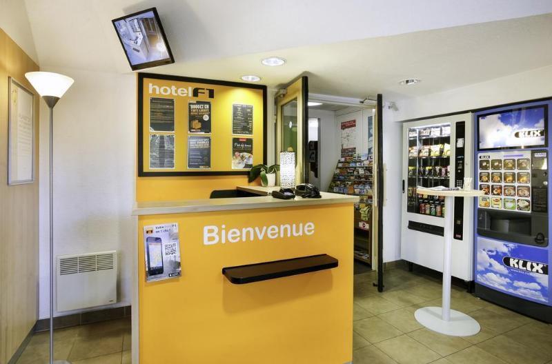 Hotelf1 Lille Tourcoing Nord Roncq Extérieur photo